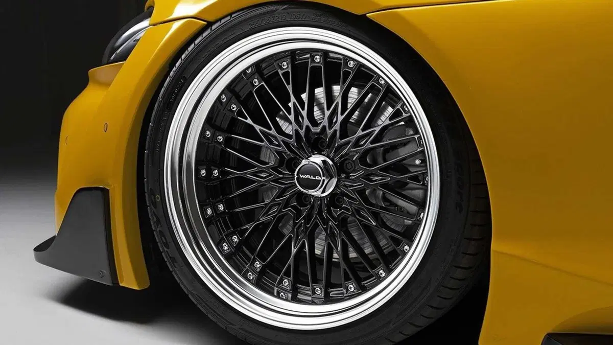 Wald International cambia le classiche vesti della GR Supra  (6)