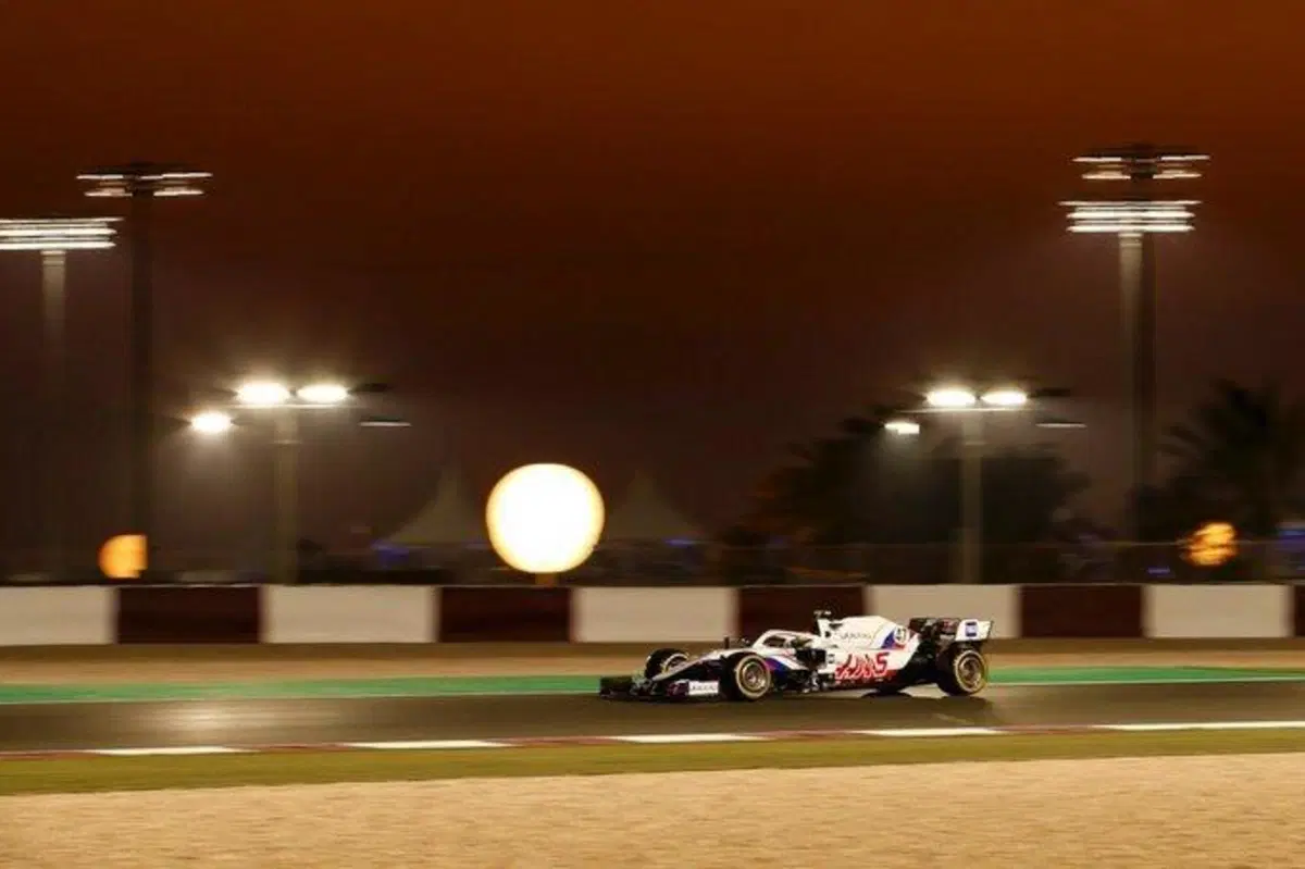 F1, GP Qatar 2021: pole per Hamilton (17)