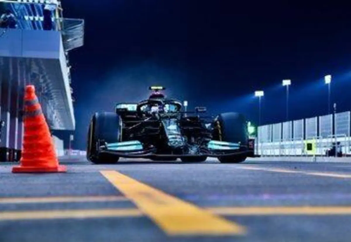 F1, GP Qatar 2021: pole per Hamilton (22)