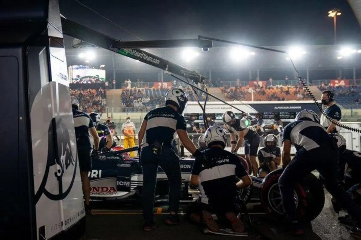 F1, GP Qatar 2021: pole per Hamilton (25)