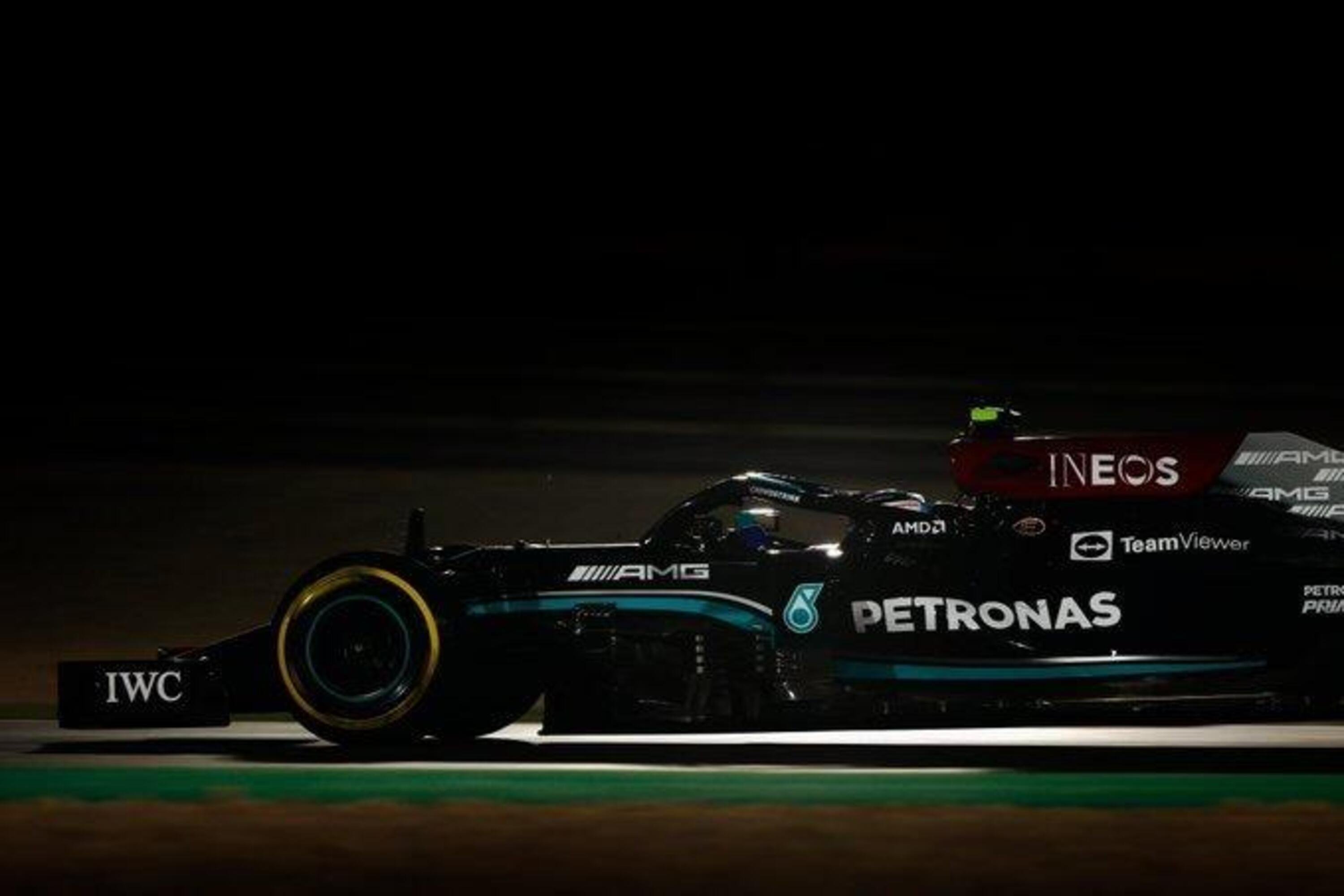 F1, GP Qatar 2021: pole per Hamilton