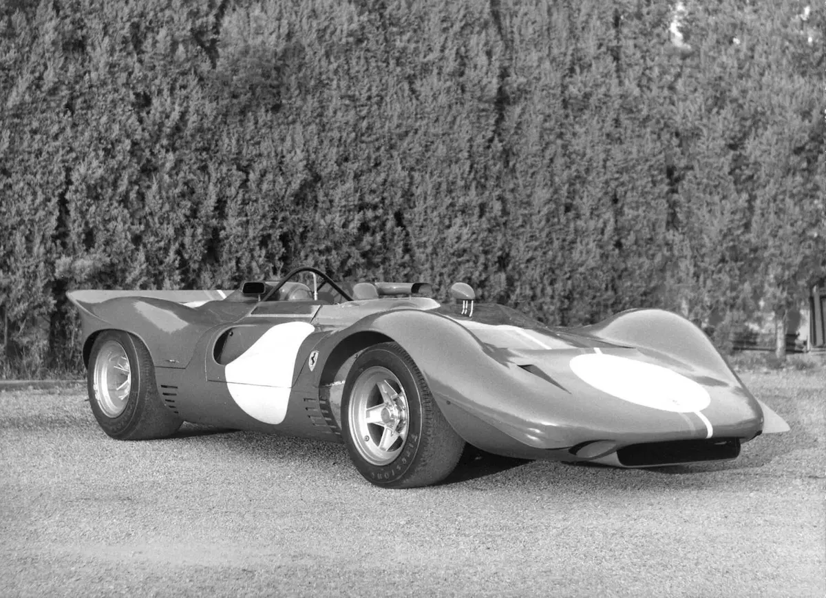 Ferrari l’ha fatta giusta, ma quanto? Daytona SP3 2021 Vs Antenate Sport (da gara) (6)