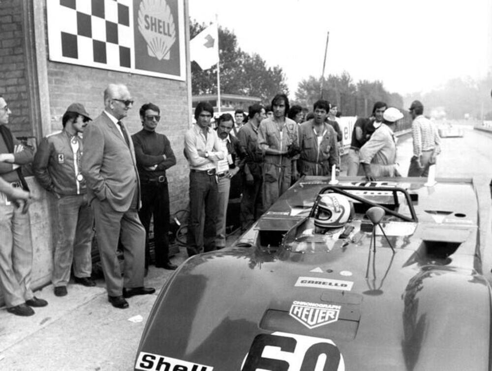 312P - Regazzoni e Ferrari si guardano