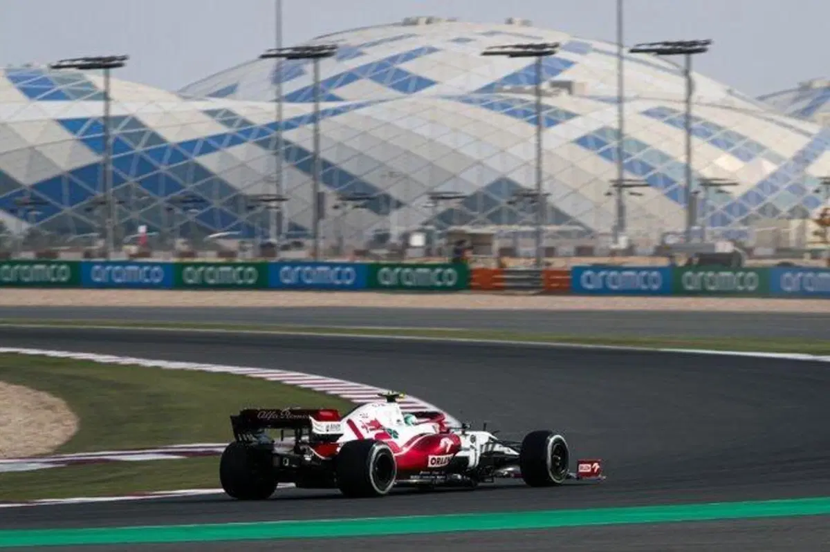 F1, GP Qatar 2021: vince Hamilton (8)