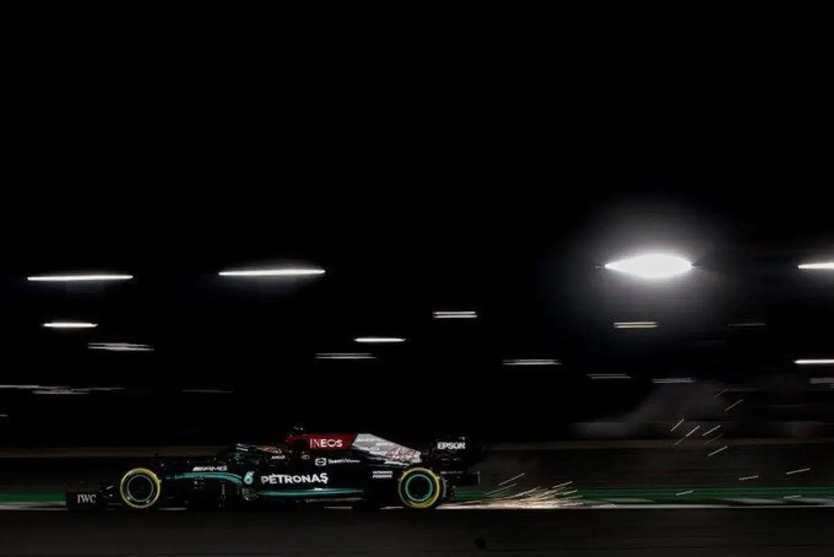 F1, GP Qatar 2021: vince Hamilton (20)