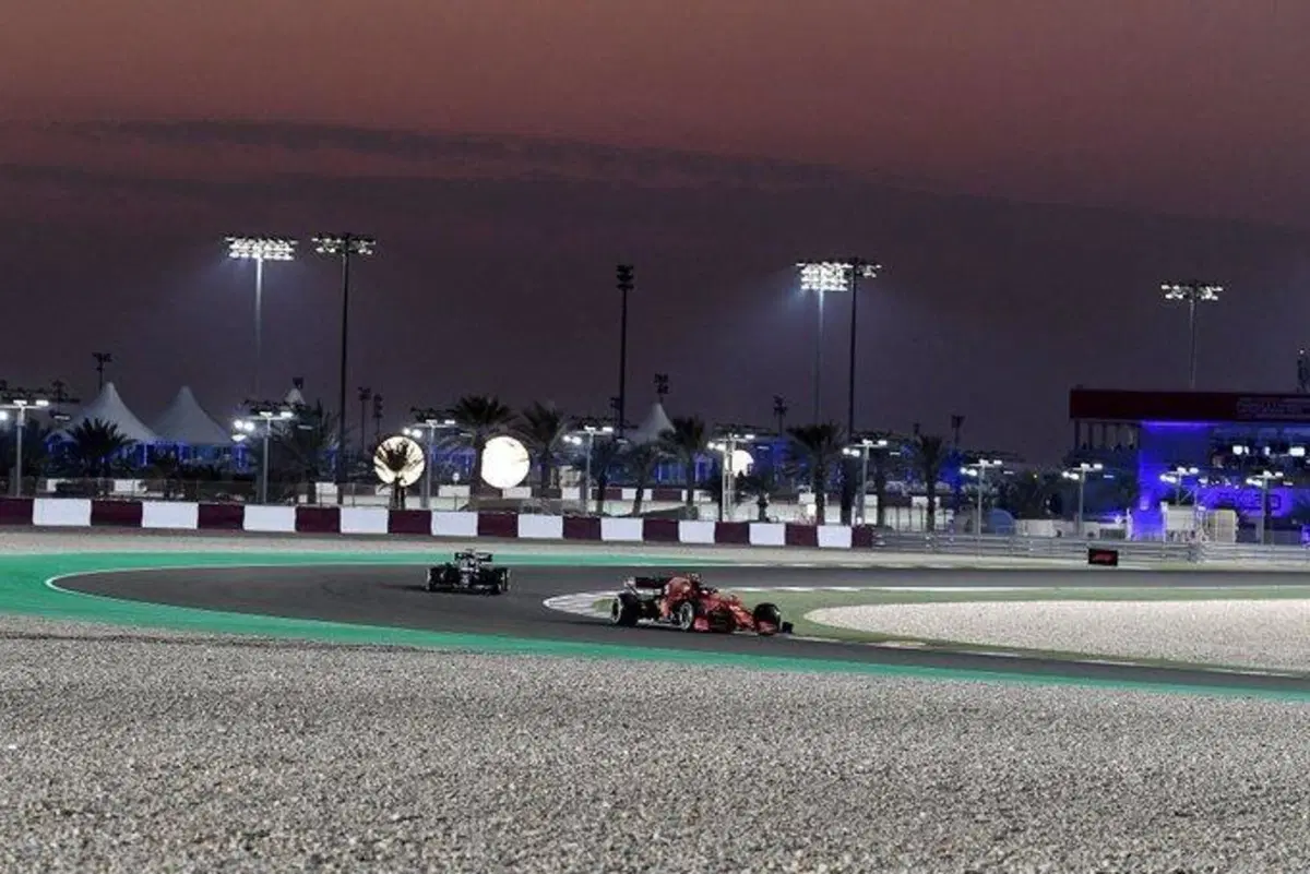 F1, GP Qatar 2021: vince Hamilton (28)