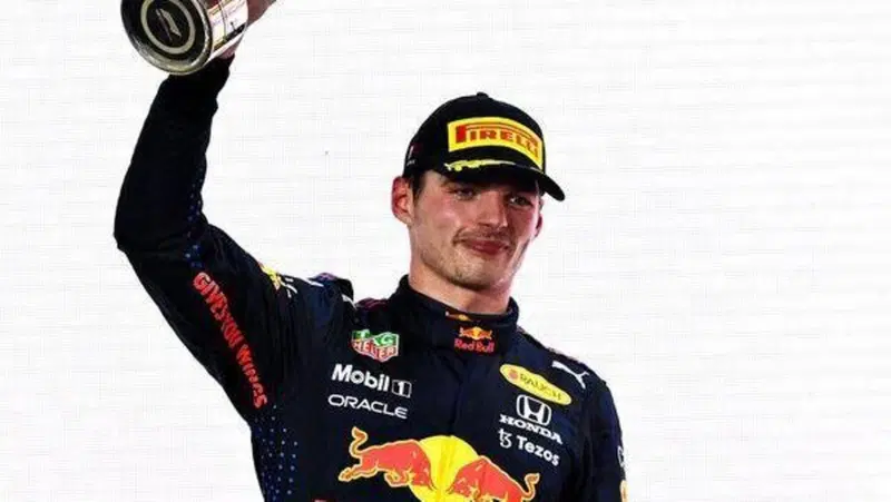 F1, Verstappen: "Sar&agrave; una battaglia fino alla fine"
