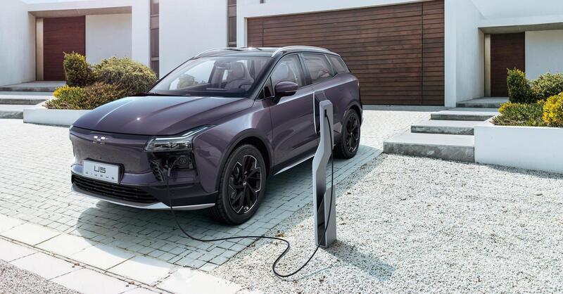 Arriva in Italia Aiways U5, il SUV elettrico da record nei consumi da 42.750 euro