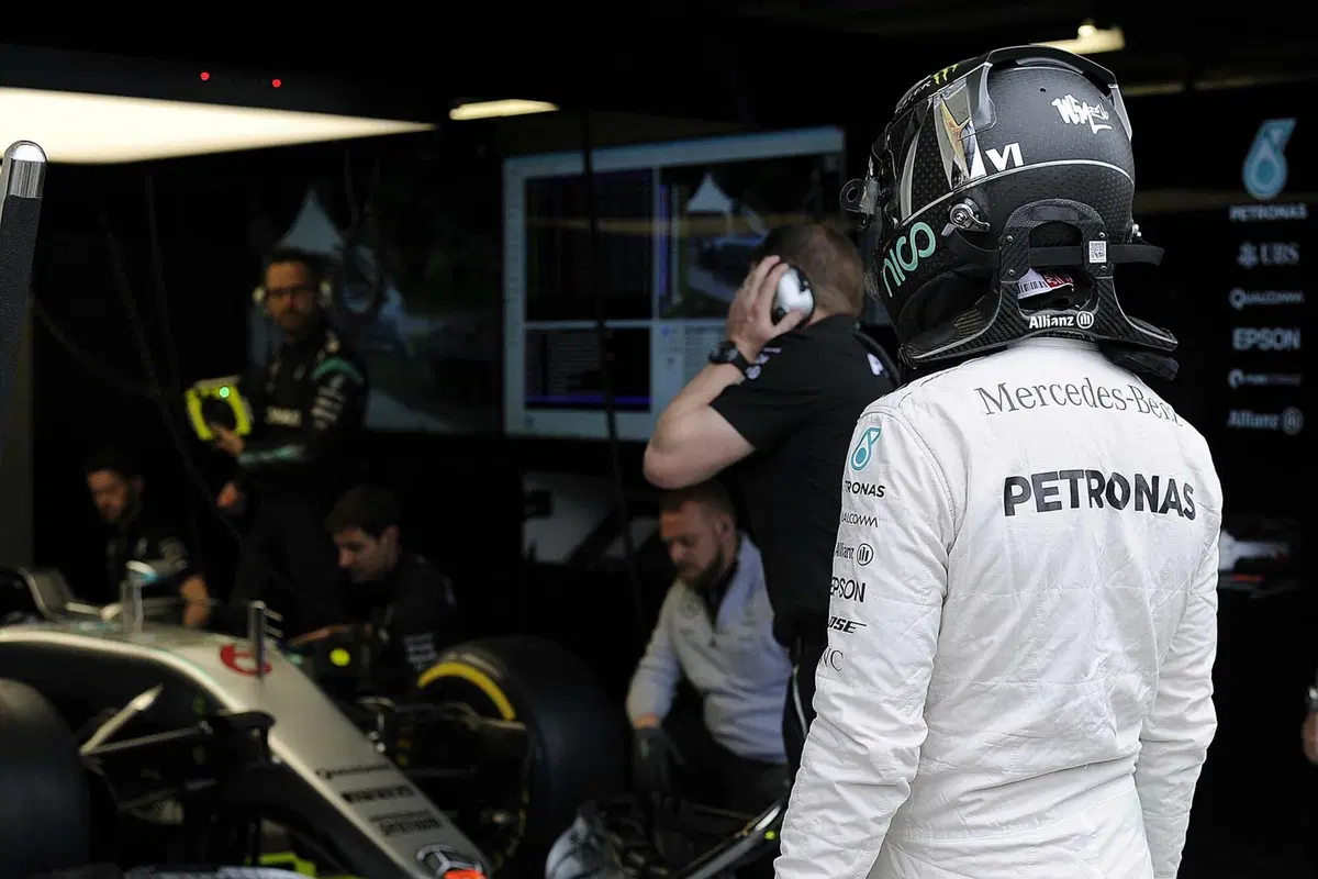 F1, Gp Canada 2016: pole per Hamilton. Terzo Vettel (13)
