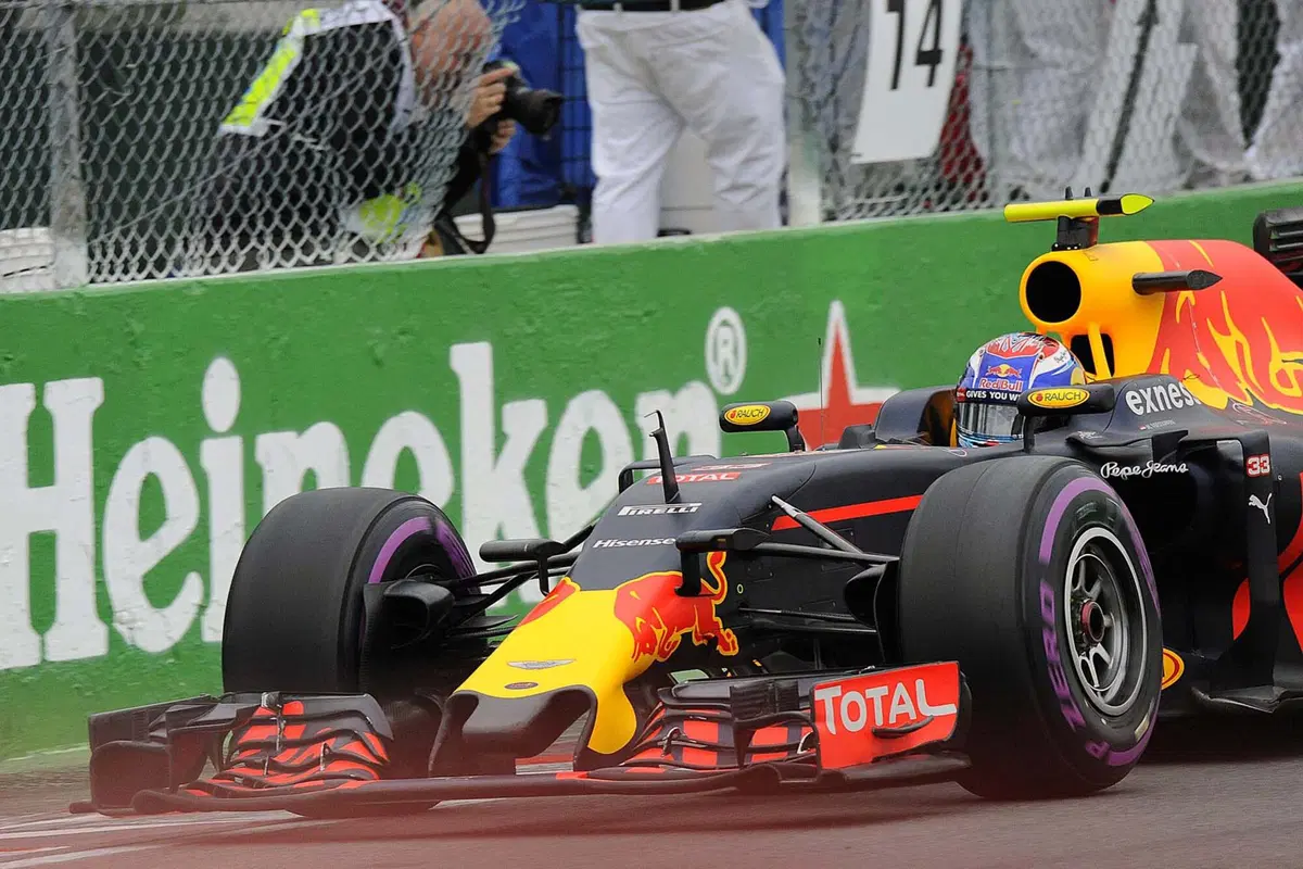 F1, Gp Canada 2016: pole per Hamilton. Terzo Vettel (17)