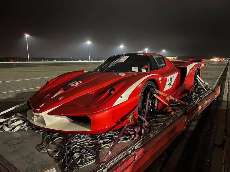 Cargo prezioso: da Malpensa decolla un aereo con sole Ferrari a bordo