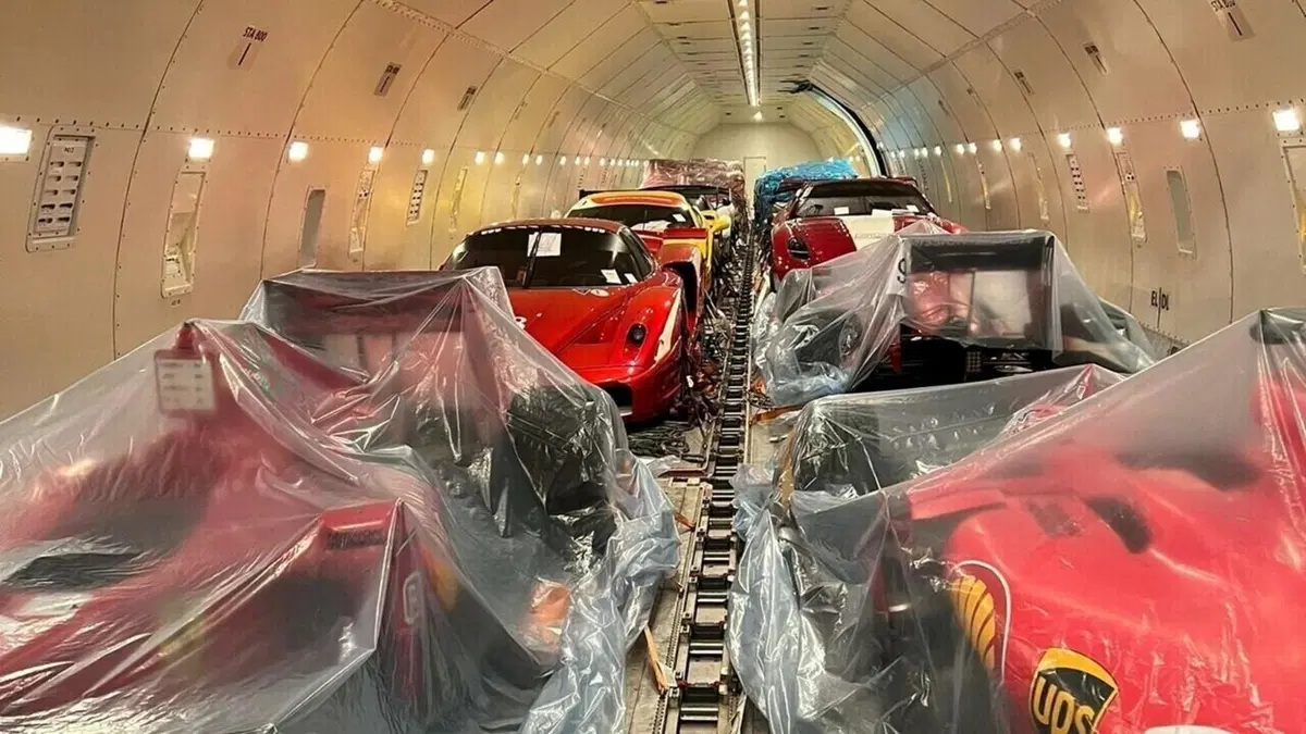 Cargo prezioso: da Malpensa decolla un aereo con sole Ferrari a bordo (7)