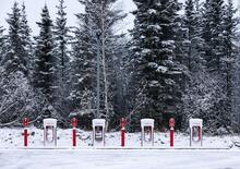 Tesla, i Supercharger arrivano anche in Alaska: ora sono presenti in tutti gli stati degli USA