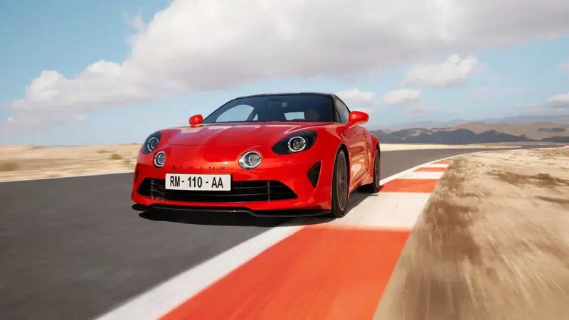 Nuova tripla veste per l'Alpine A110