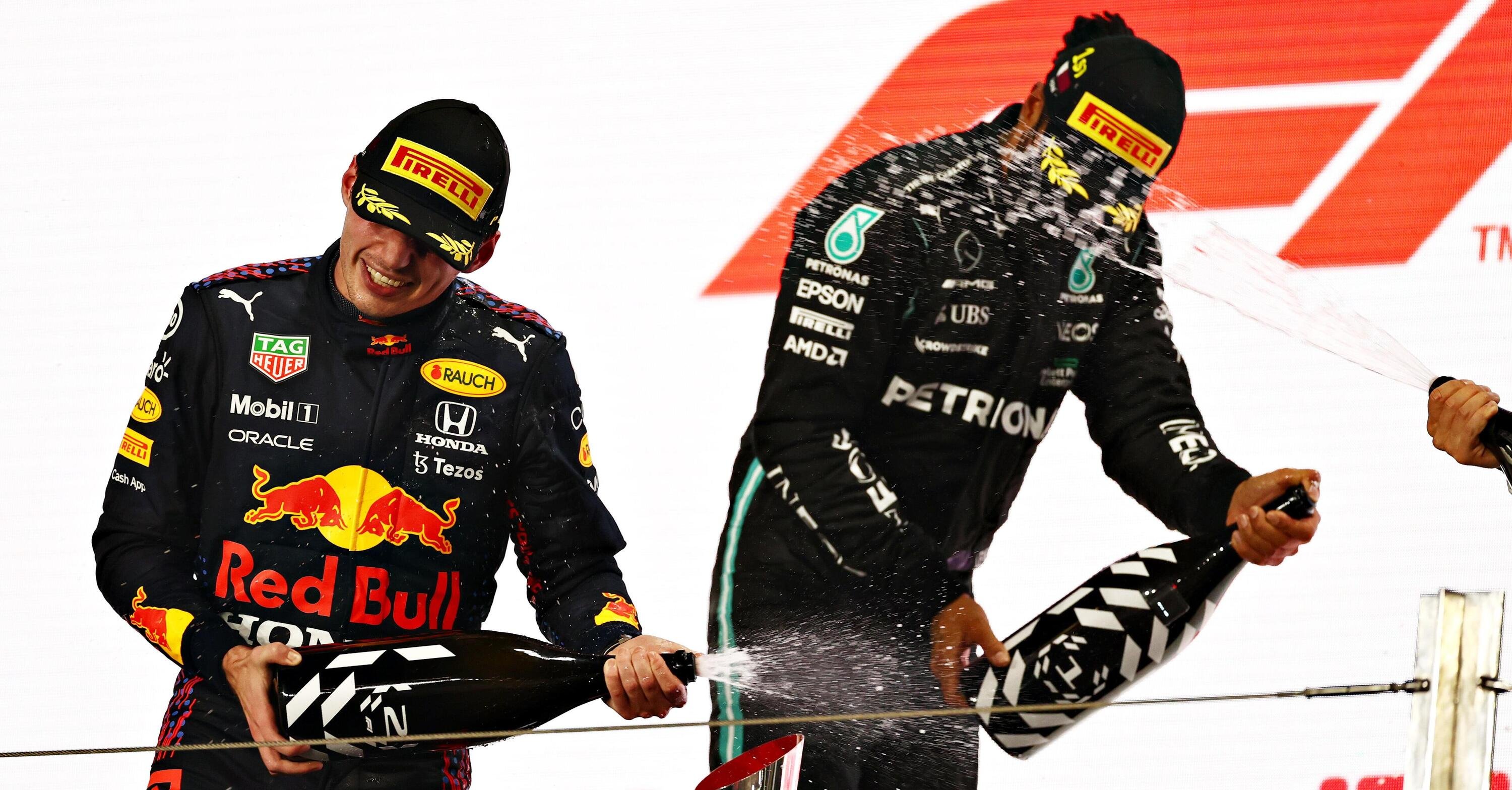 F1, anche gli altri piloti si schierano nella lotta tra Hamilton e Verstappen