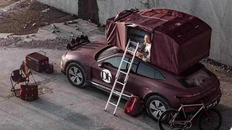 Un super camper Porsche, Elettrico? Per ora il kit Taycan con accessori [250.000 $]