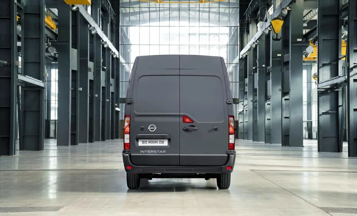 Nissan Interstar Furgone 35 2.3 dCi 150CV aut.PC-TM Tekna Furgone (5)