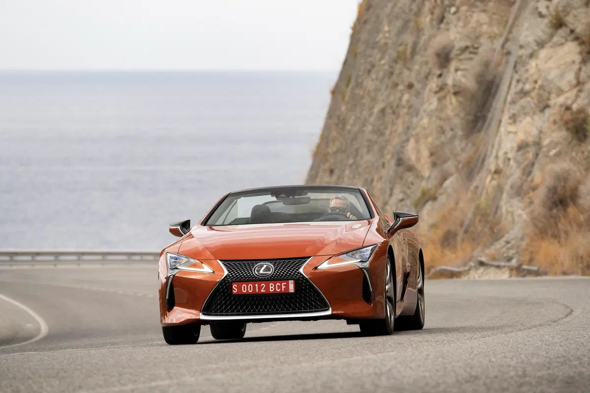 Lexus LC Convertible (2020-24) (7)