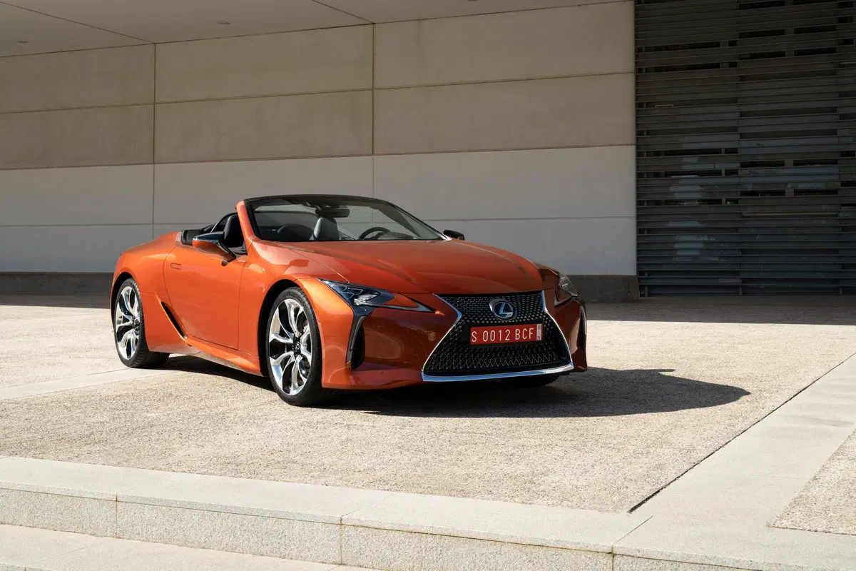 Lexus LC Convertible (2020-24) (9)