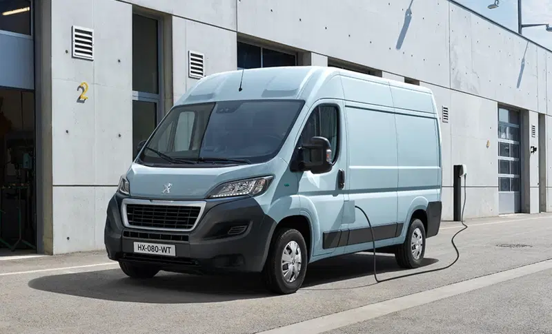 Peugeot e-Boxer Furgone 435 Pacco batteria da 37kW/h PC-TN Furgone