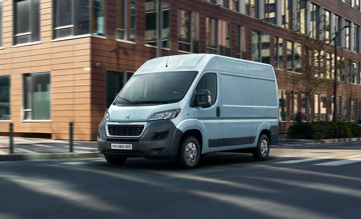Peugeot e-Boxer Furgone (2021-23) (2)
