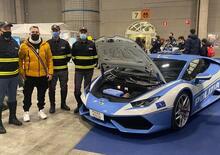 Salvo grazie al fegato trasportato da una Lamborghini della Polizia