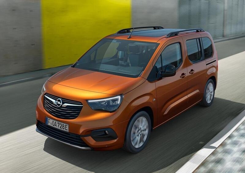 Opel Combo-e Life (2)