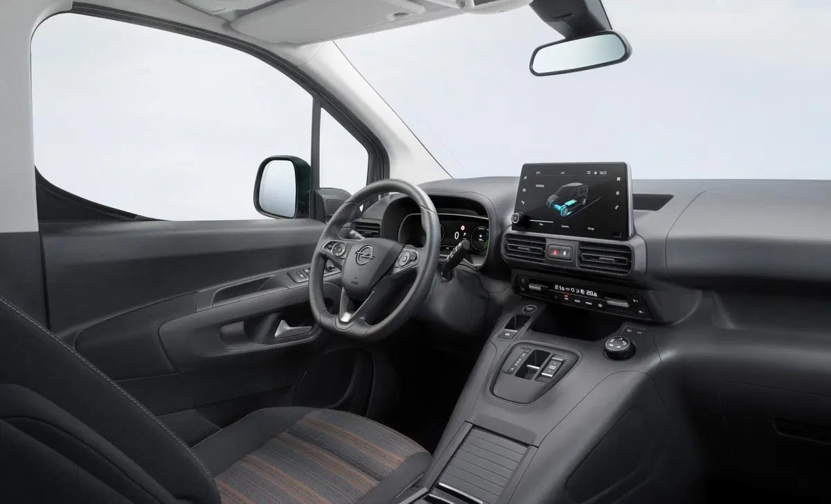 Opel Combo-e Life (2021-->>) (14)