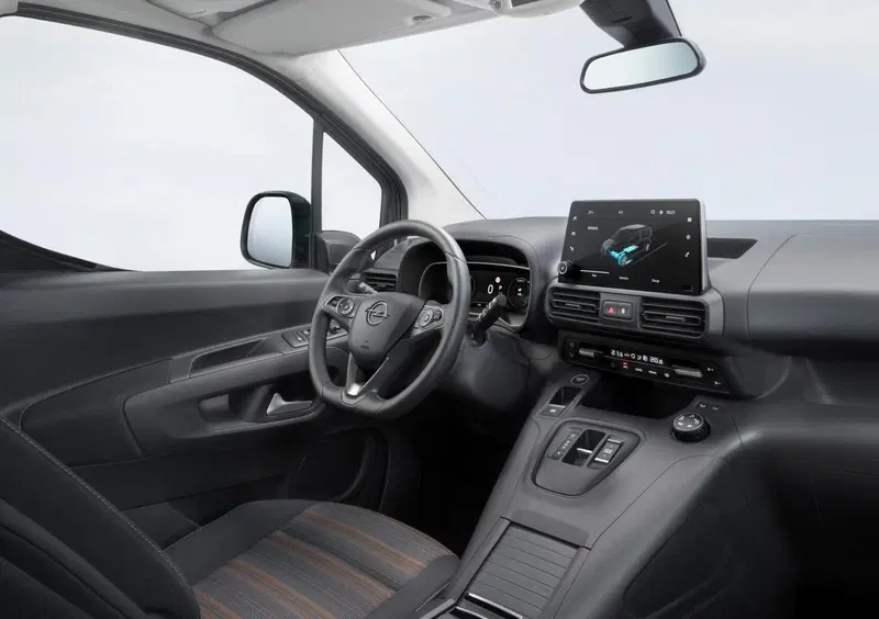 Opel Combo-e Life (2021-24) (14)
