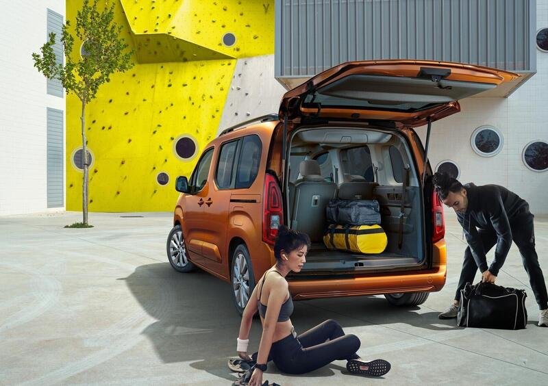 Opel Combo-e Life (2021-->>) (15)