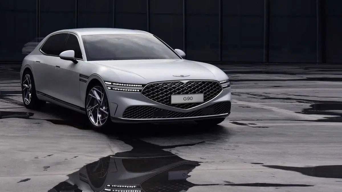 Genesis G90: l'ammiraglia asiatica in competizione con i marchi europei 