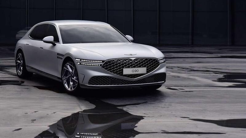 Genesis G90: l&#039;ammiraglia asiatica in competizione con i marchi europei 