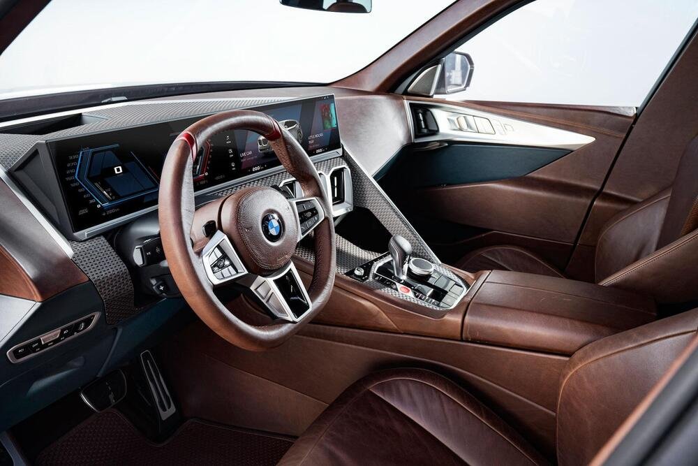 Gli interni di BMW Concept XM
