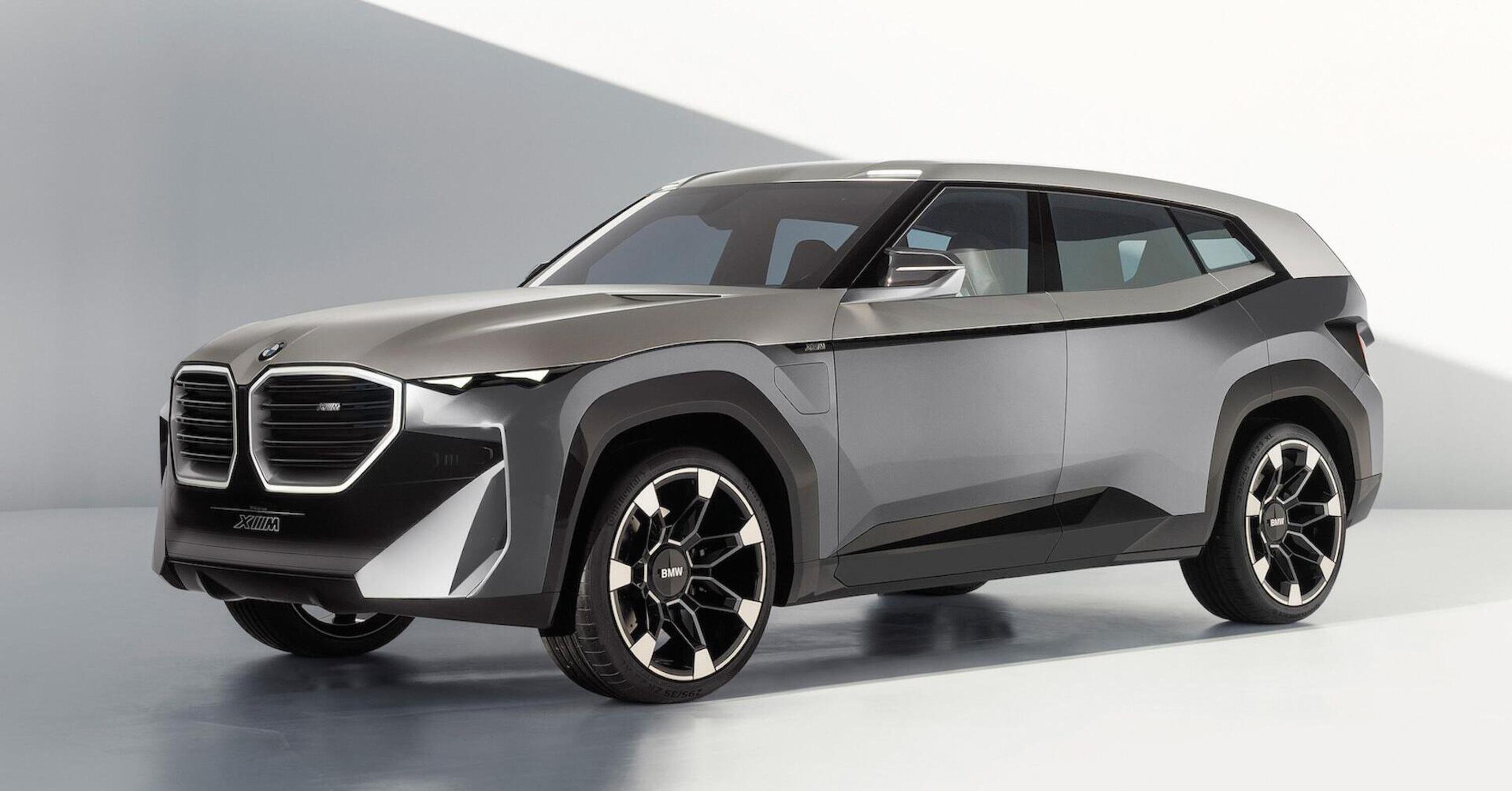 BMW Concept XM traccia lo stile futuro del brand con un ibrido plug-in da 750 CV