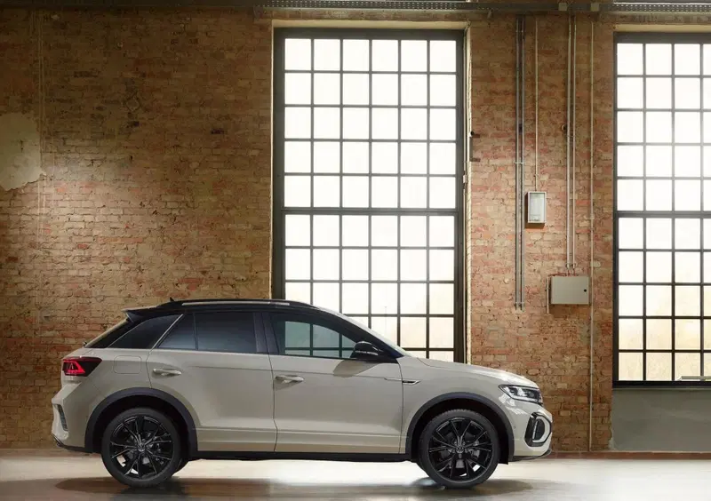 Volkswagen T-Roc (2017-26) (2)