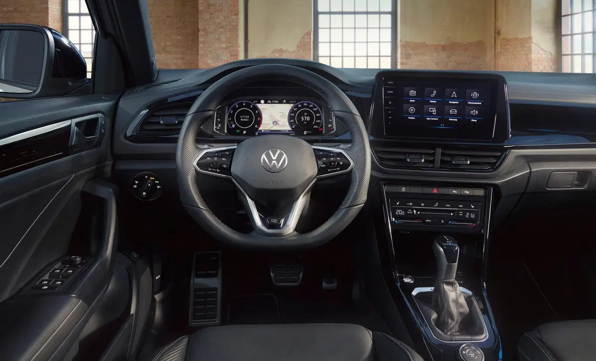 Volkswagen T-Roc 1.5 TSI ACT DSG Business BlueMotion Technology (7)