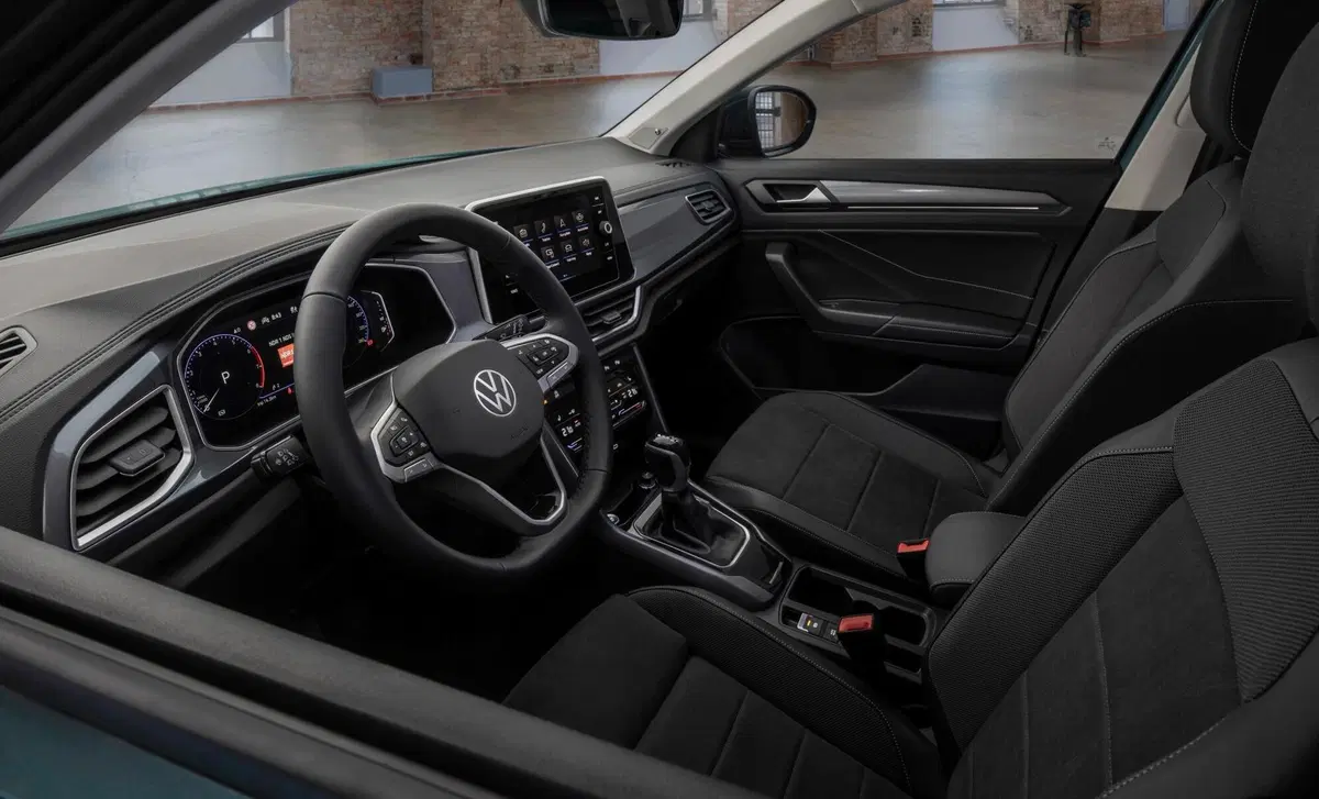 Volkswagen T-Roc 1.5 TSI ACT DSG Business BlueMotion Technology (13)