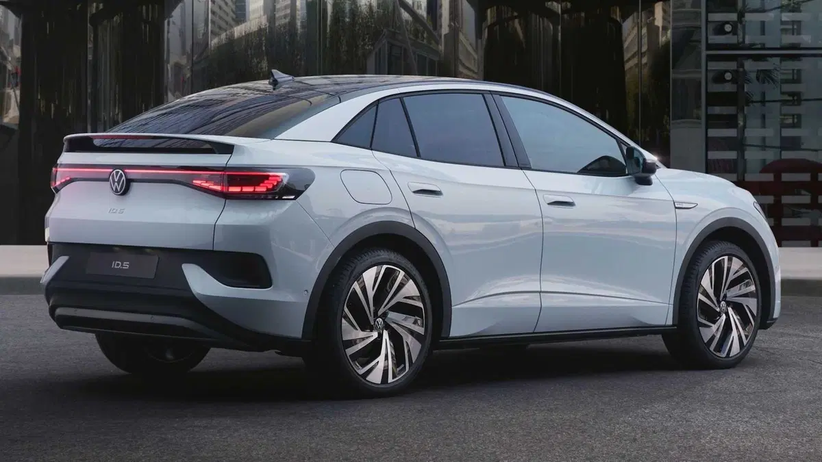 VW ID.5 e GTX: i costi e gli equipaggiamenti su listino prezzi Italia (5)