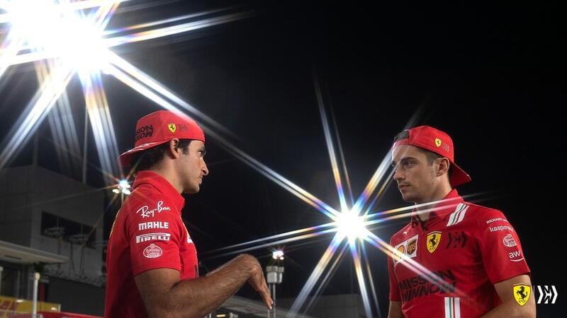 F1, Sainz: &quot;Con Leclerc &egrave; un bel duello ma la priorit&agrave; resta la Ferrari&quot;