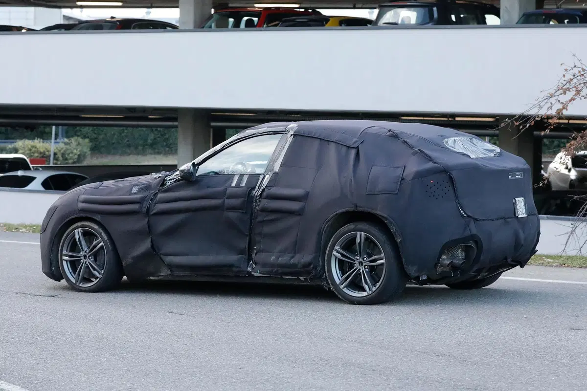Ferrari Purosangue, le foto spia del SUV del Cavallino (8)