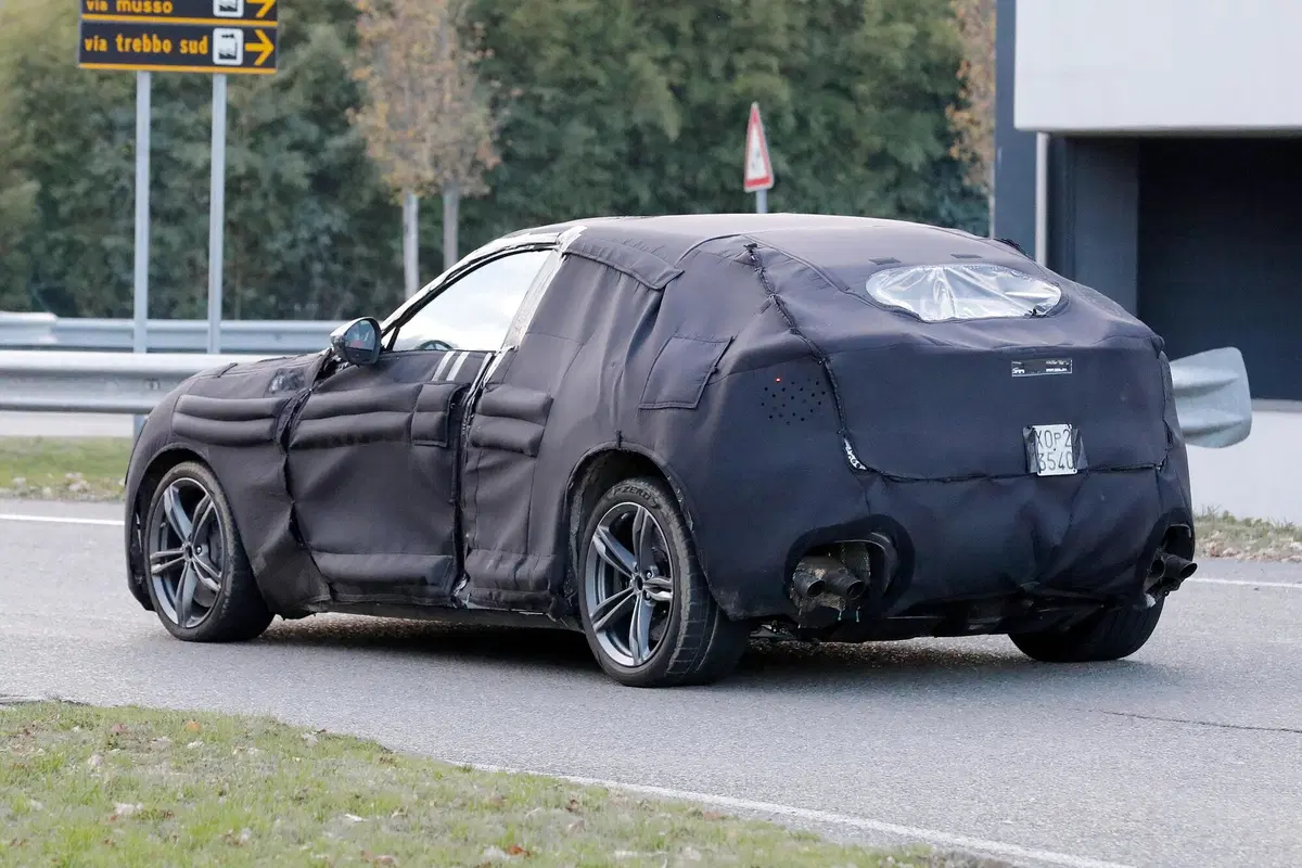 Ferrari Purosangue, le foto spia del SUV del Cavallino (6)