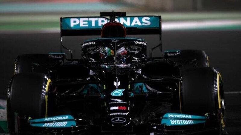 F1, GP Arabia Saudita 2021, FP2: Hamilton al top