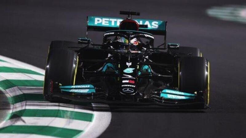 F1, GP Arabia Saudita 2021: pole per Hamilton