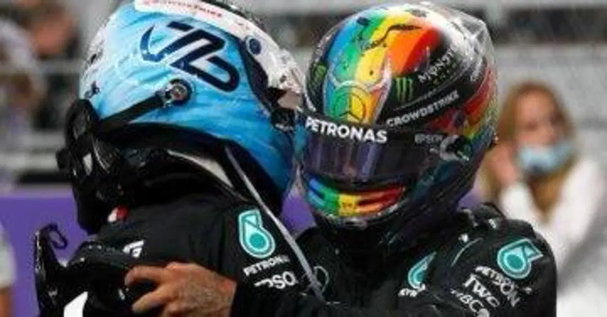 F1, GP Arabia Saudita 2021: Hamilton approfitta dell'errore di Verstappen e si prende la pole