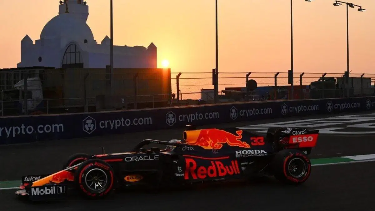 F1, GP Arabia Saudita 2021: vince Hamilton (85)