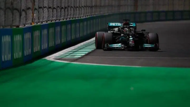 F1, GP Arabia Saudita 2021: vince Hamilton