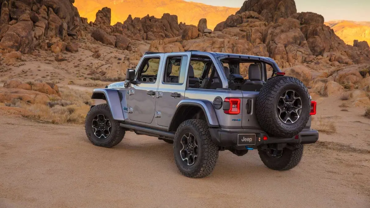Jeep Wrangler 2022 | Arrivano il Gorilla Glass e nuovi colori (4)