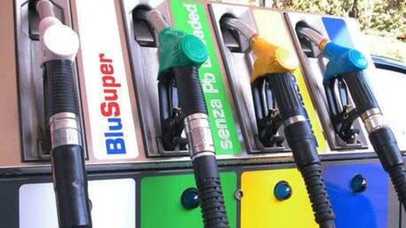 Aggiornamento prezzi carburante, Benzina e Diesel alla pompa