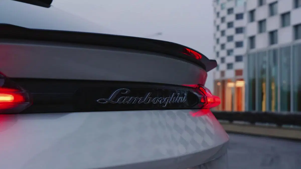 Lamborghini Urus 4.0 Capsule, PRO e CONTRO | La pagella e tutti i numeri della prova strumentale (3)