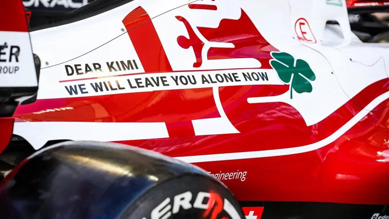 F1. "Caro Kimi, adesso ti lasceremo stare": la dedica di Alfa Romeo a Raikkonen